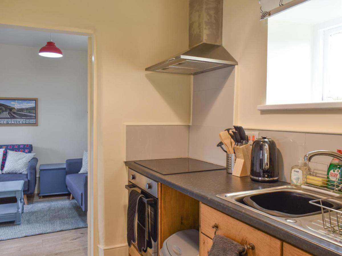 The Tower Cottage Llangollen Esterno foto