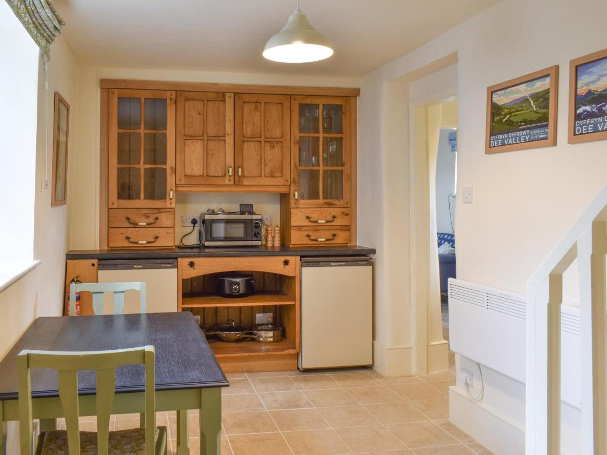 The Tower Cottage Llangollen Esterno foto