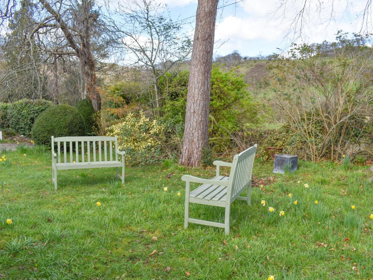 The Tower Cottage Llangollen Esterno foto